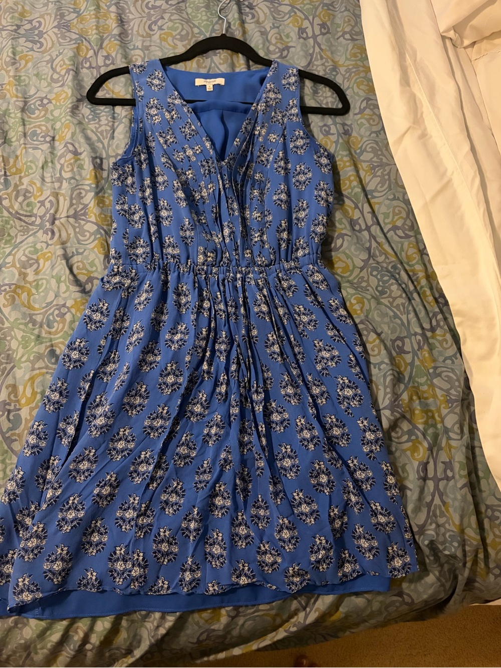 Blue Floral Sleeveless V-Neck Dress